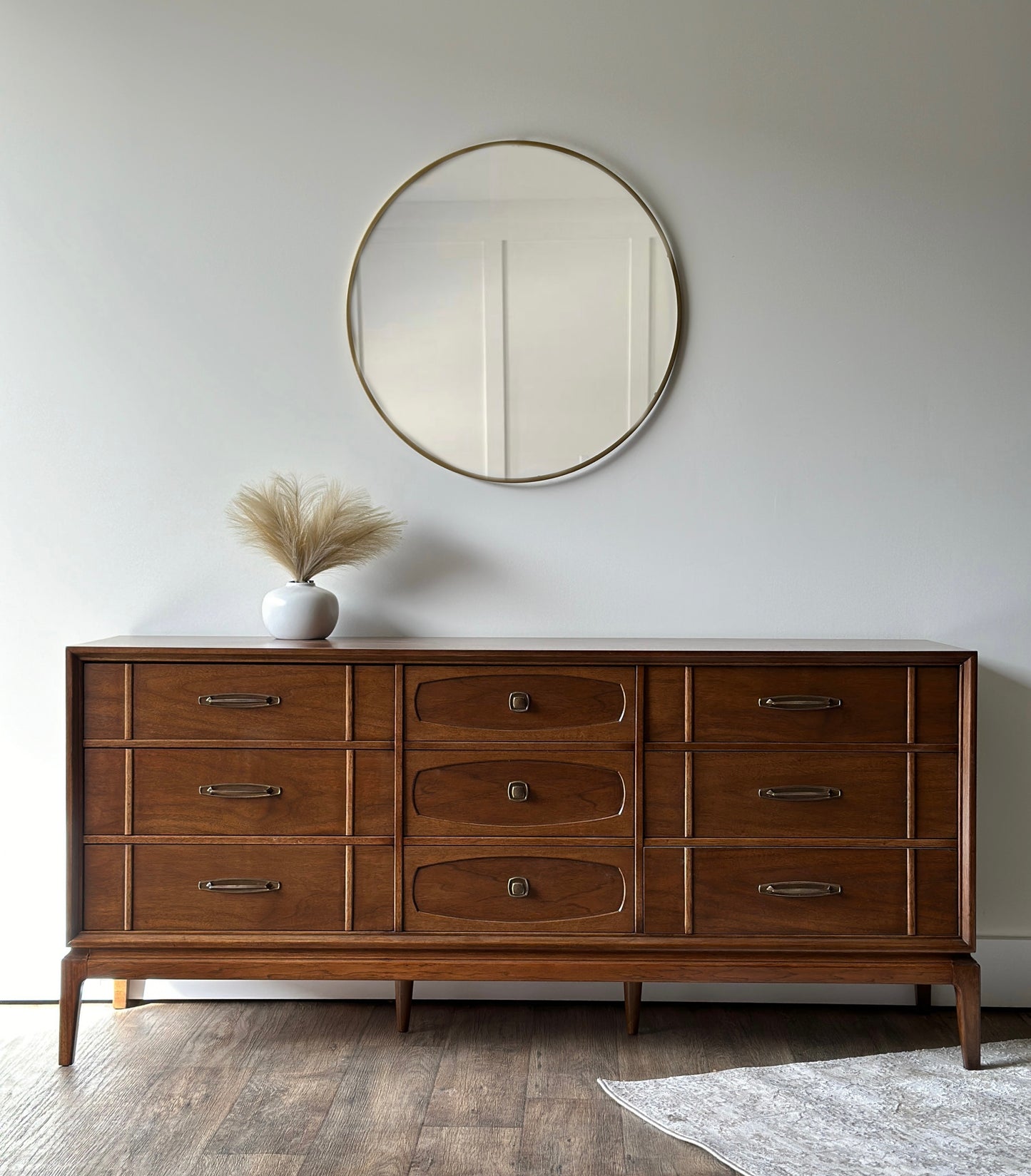 Vintage Mid Century Modern 9 Drawer Dresser