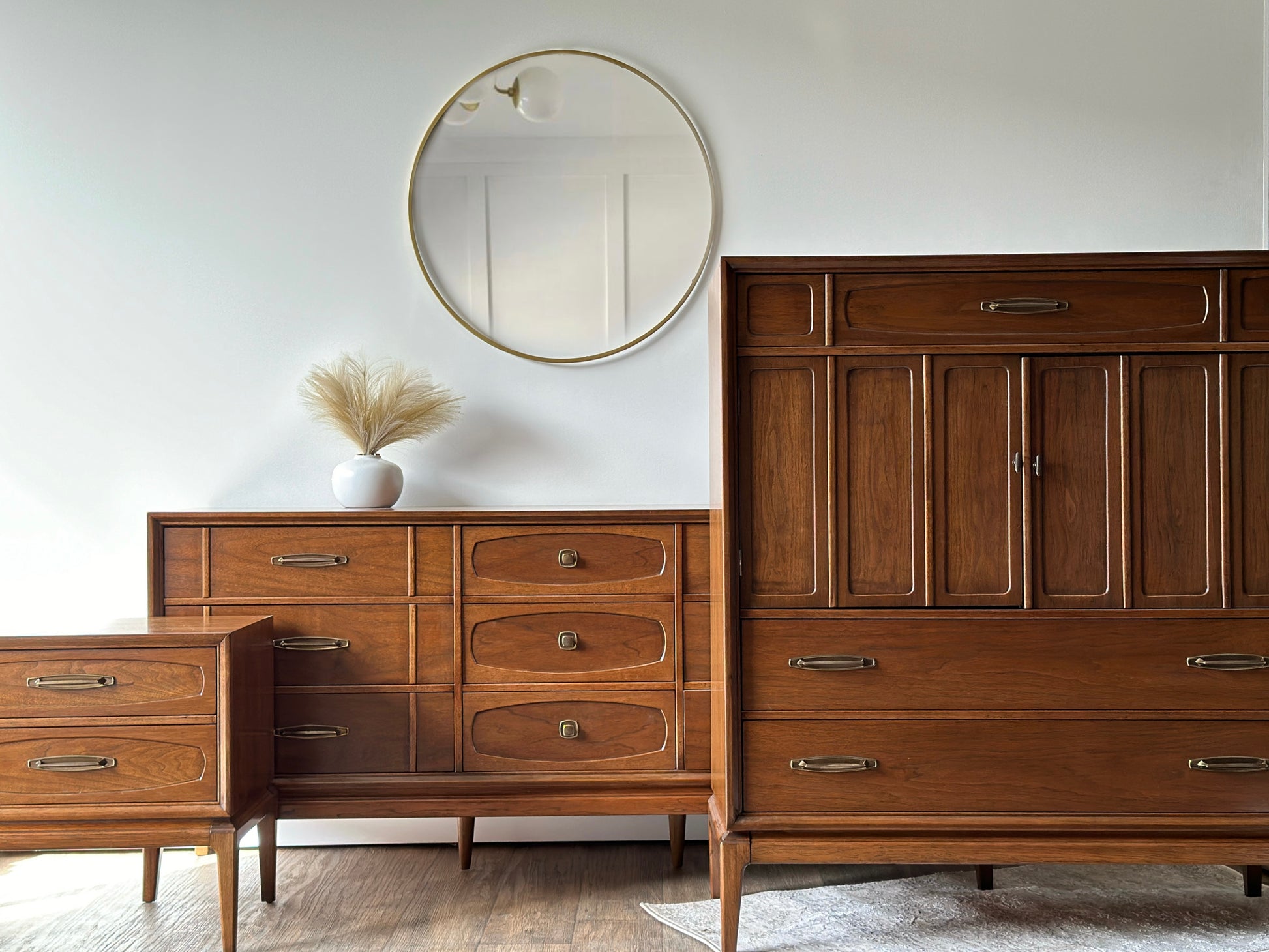 Vintage Mid Century Modern 9 Drawer Dresser – Bluegrass Furniture Rejuvenation Vintage Mid Century Modern 9 Drawer Dresser – Bluegrass Furniture Rejuvenation